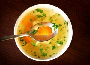 Як варити бульйон з курячого філе: секрети ідеального смаку