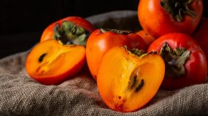 Хурма: користь для жінок у кожному соковитому шматочку