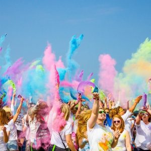 Всесвітній день молоді: 10 листопада – вибух енергії нового покоління