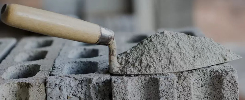 Новий будівельний сезон: як обрати якісний цемент для надійних робіт