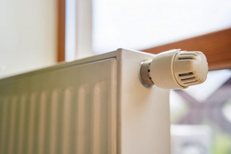 чому не гріє батарея