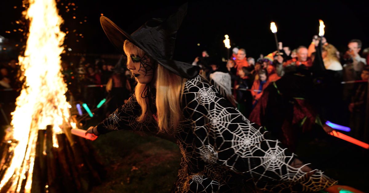 Чи існують відьми: міфи, історія та сучасні практики