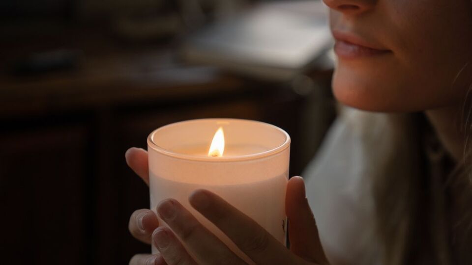 чи можна дарувати свічку