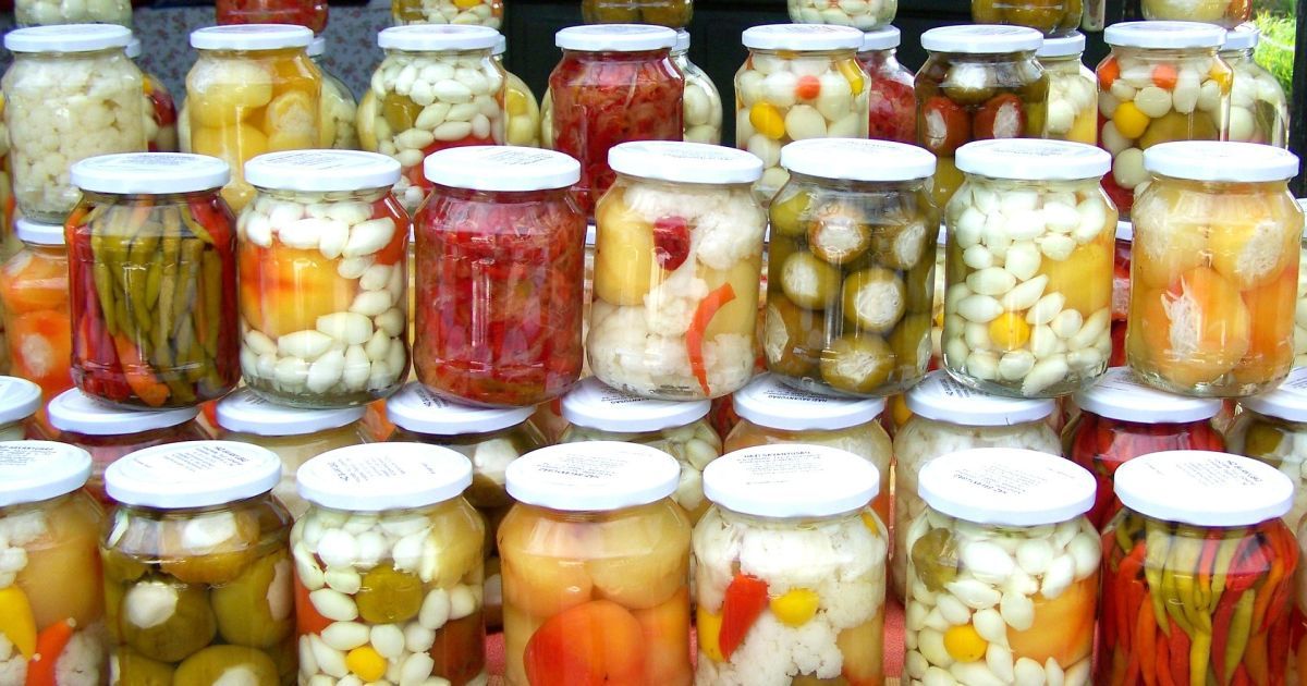 чи можна консервувати при місячних