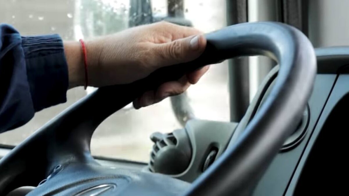 чи можна їхати на нейтральній передачі