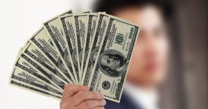 Чи приймає термінал ПриватБанку долари: повний гайд 2026 року