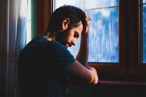 Як змусити хлопця сумувати за тобою на відстані