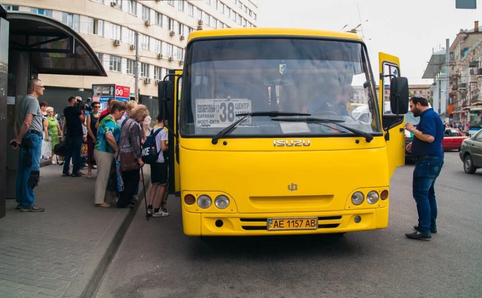 Маршрутка 38 у Львові