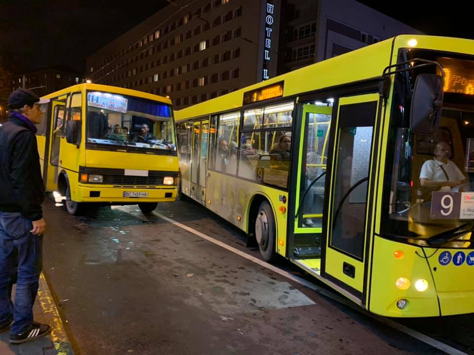 маршрутка 45 львів