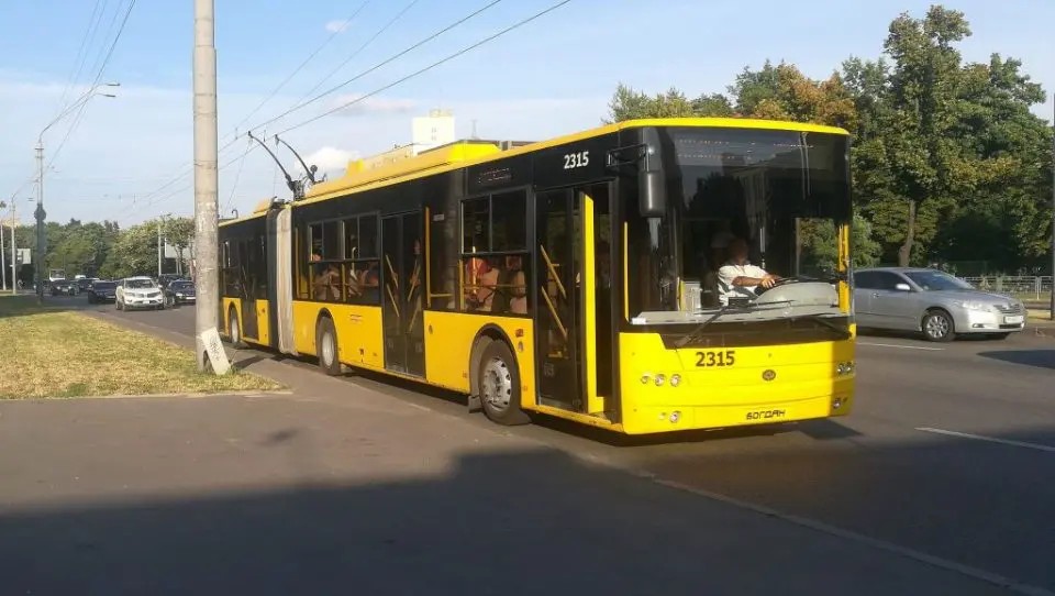 24 тролейбус львів