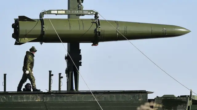 Ракета Кинджал Х-47М2: характеристики, дальність польоту та реальні бойові можливості
