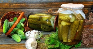 Розсіл для огірків: ідеальні пропорції та секрети хрустких квашених огірків на зиму