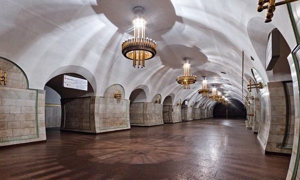 Найглибша станція метро в світі: Хун’яньцунь на 116 метрів