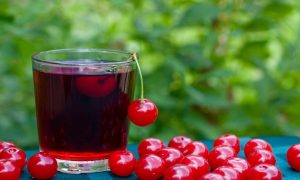 Як вишневий сік впливає на сон і відновлення після тренувань