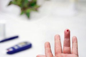 Феномен ранкової зорі: 5 симптомів високого цукру вранці