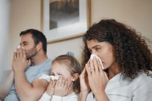 Як пережити сезон застуди та грипу: 5 способів від лікаря